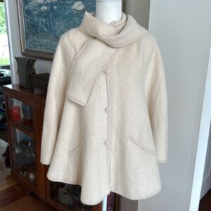 Vintage Mon Repos Alpaca Cape
